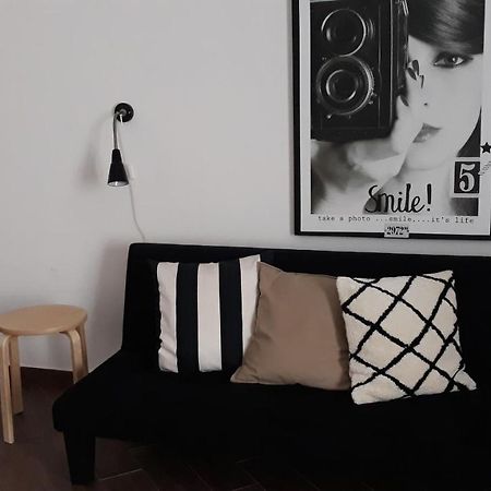 Pirtuso Del Porto Apartment Палермо Екстериор снимка
