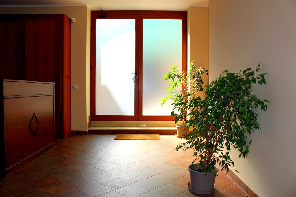 Pirtuso Del Porto Apartment Палермо Екстериор снимка