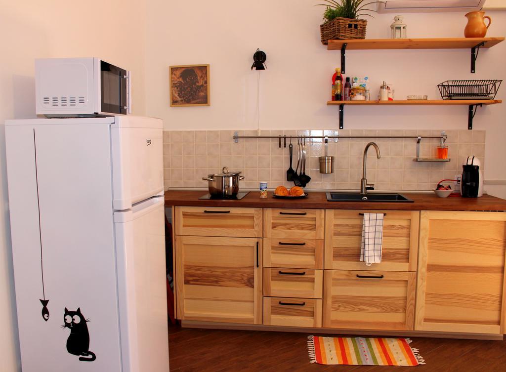 Pirtuso Del Porto Apartment Палермо Екстериор снимка