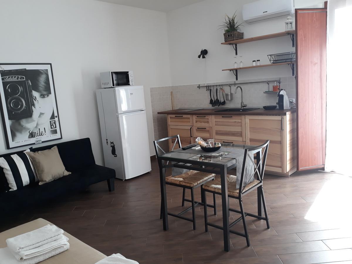 Pirtuso Del Porto Apartment Палермо Екстериор снимка