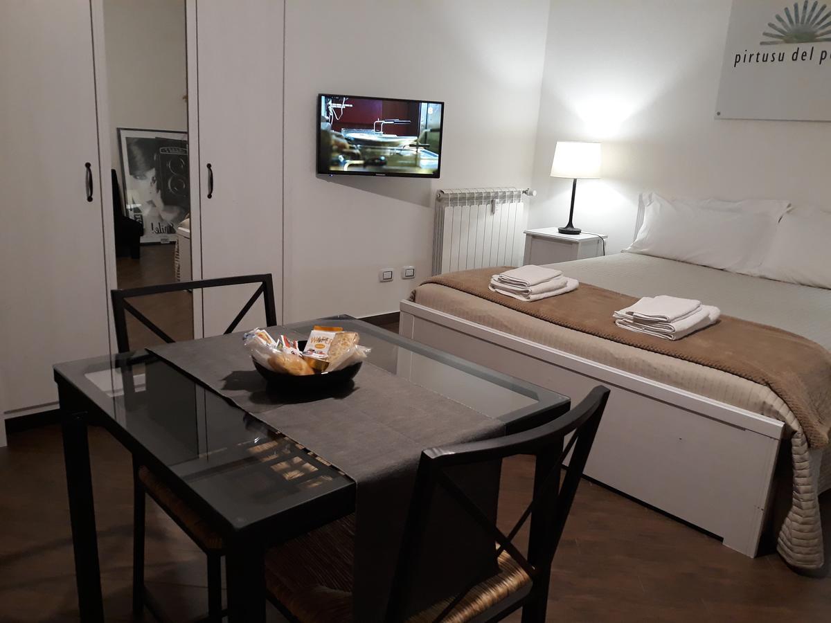 Pirtuso Del Porto Apartment Палермо Екстериор снимка